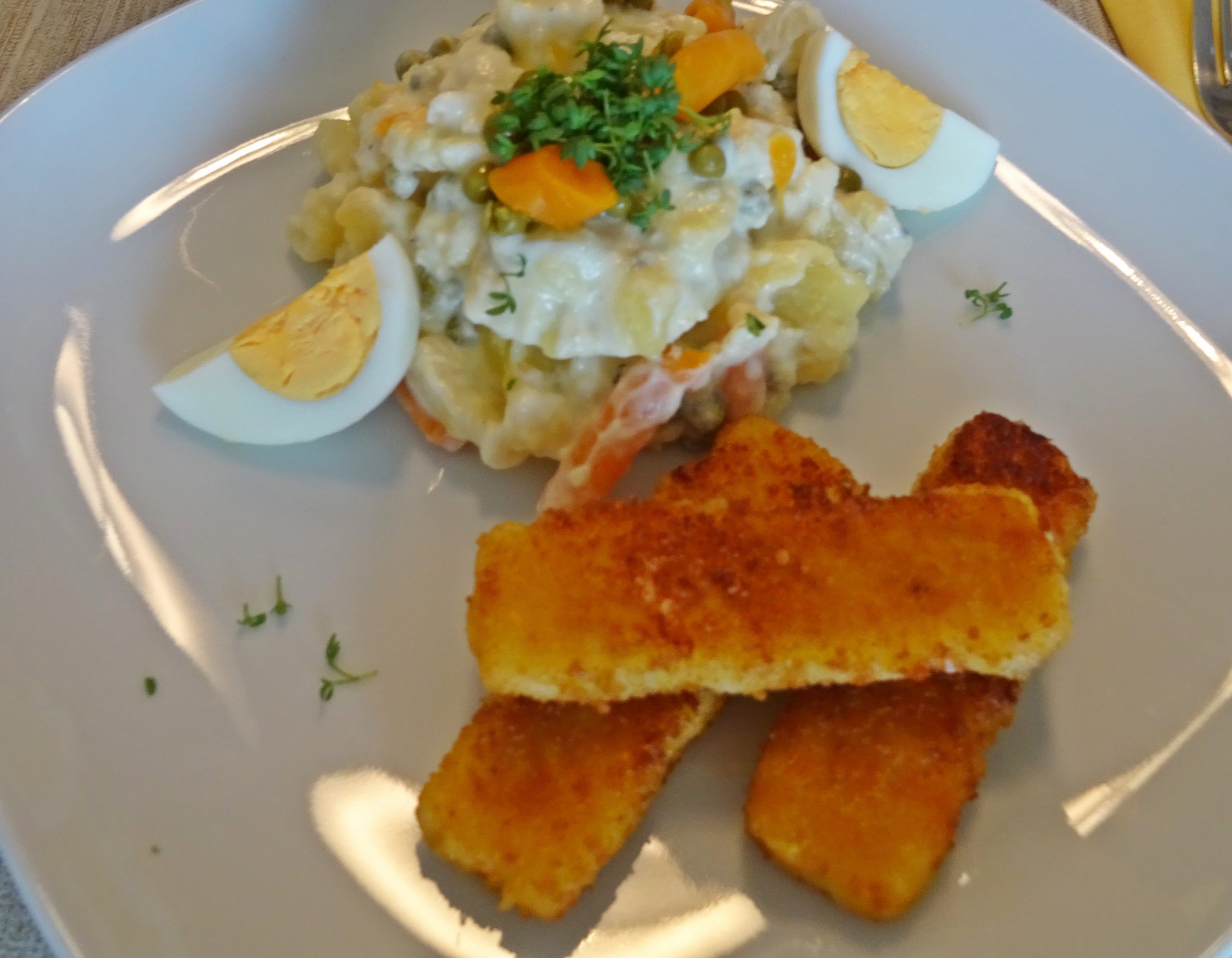 Kartoffelsalat Fischstäbchen